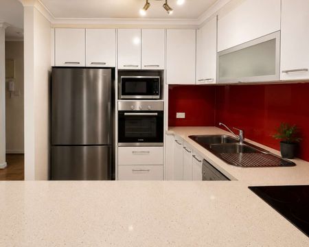Redfern - Photo 5