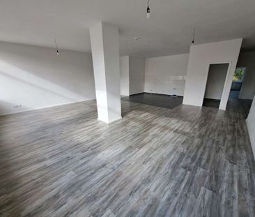 Seltener Fund moderne 6-Zimmer-Wohnung nahe Tempelhofer Hafen - Foto 1