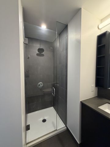 For Lease - 1000 Portage Parkway Unit# 902, Vaughan, Ontario - Photo 2