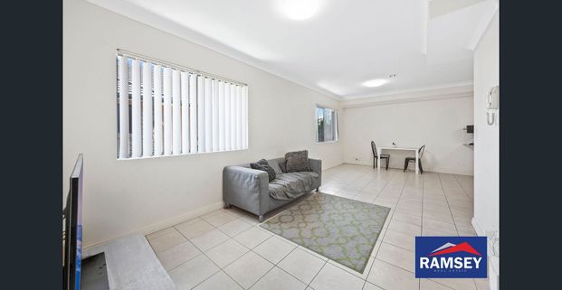 TOP FLOOR LIVING!! - Photo 1