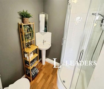 1 bedroom flat to rent - Photo 6