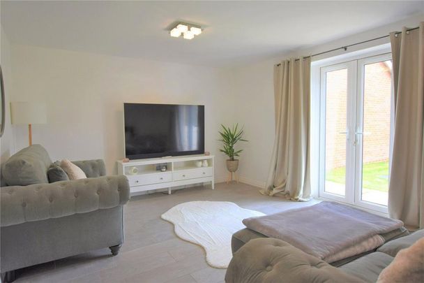 3 bedroom link detached house to rent - Photo 1