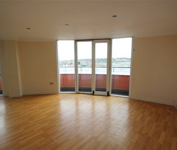 Quayside Drive, Colchester - Photo 1