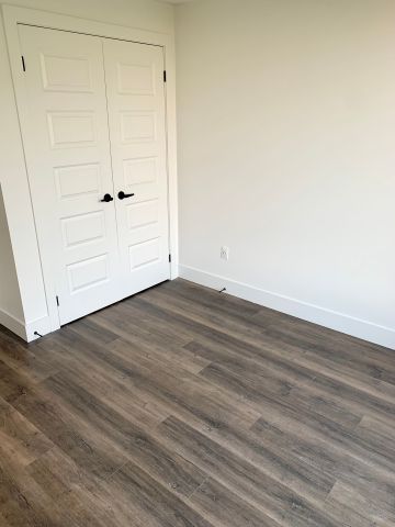 For Lease - 103 Roger Street Unit# 412, Waterloo, Ontario - Photo 2