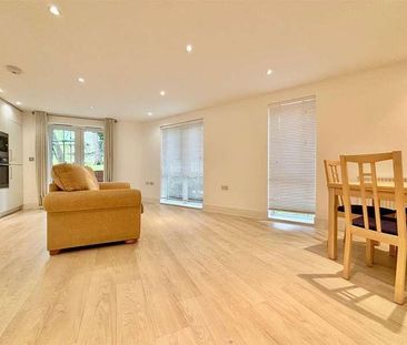 Morewood Close, Sevenoaks, TN13 - Photo 2