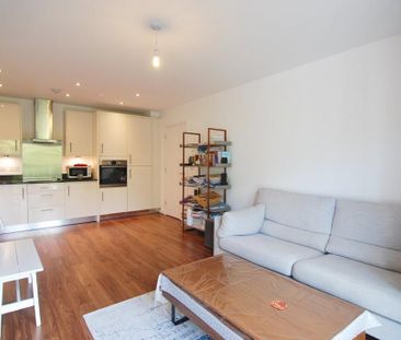 2 bedroom apartment to rent - Photo 4