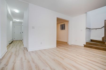 For Lease - 166 Vaughan Road Unit# Main floor and basement, Toronto, Ontario - Photo 2