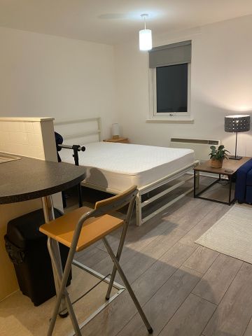 Studio Flat, Blackfriars Road, G1 - Photo 5