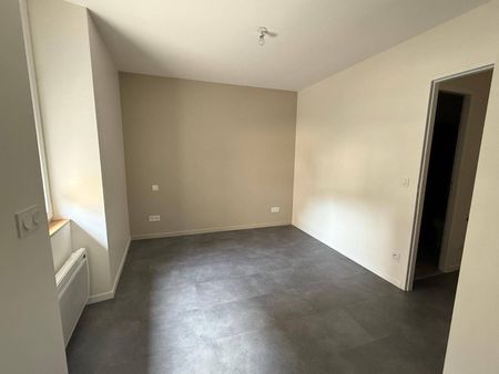 Location maison 3 pièces 72.2 m² à Romans-sur-Isère (26100) 4 - Photo 2