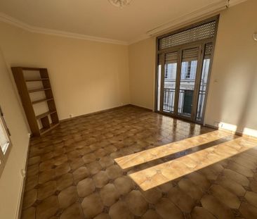 A LOUER APPARTEMENT T3 ENTIEREMENT RENOVÉ HYPER CENTRE D'ANGERS - Photo 2