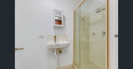 RENOVATED SELF-CONTAINED STUDIO IN THE HEART OF NUNDAH - Photo 4