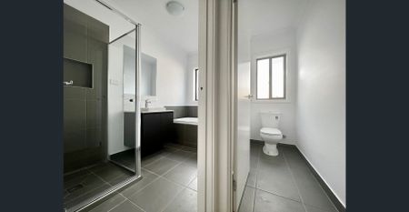 Modern 4 Bedroom House for Rent - Photo 3