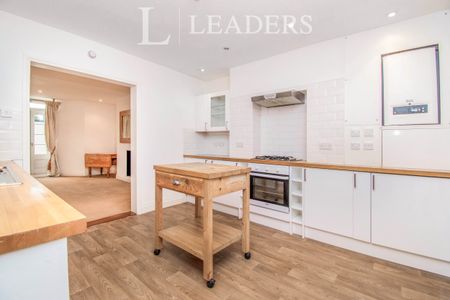 1 bedroom apartment to rent Marine Parade, Lowestoft, Suffolk, NR33 - Photo 5