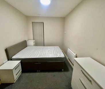 2 bedroom flat to rent - Photo 6