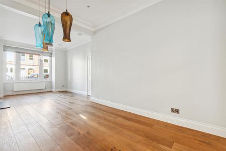 4 bedroom terraced house to rent - Photo 2