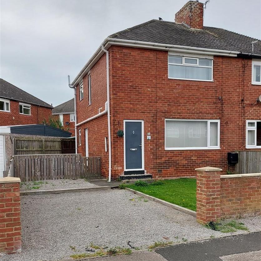 3 bedroom semi-detached house to rent - Photo 1