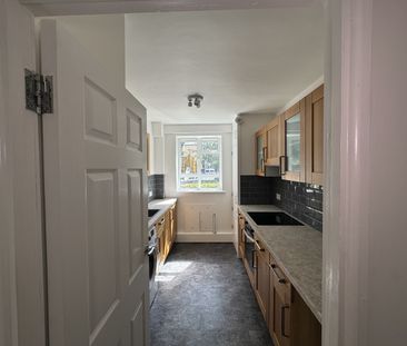 1 Bed Flat, Markham House, SE21 - Photo 3
