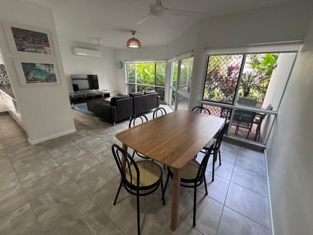 2 BEDROOM : FURNISHED : COMMUNAL POOL - Photo 5