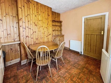 Hollow Cottages, London Road, Purfleet-On-Thames, RM19 - Photo 4