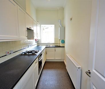 3 bedroom apartment to rent - Photo 6