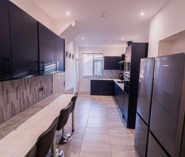 1 bedroom in a house share to rent - Photo 6