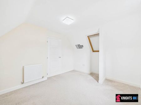 4 bedroom detached house to rent - Photo 2