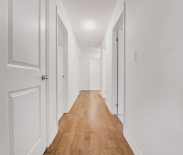 For Lease - 11 Gemini Drive, Barrie, Ontario - Photo 2