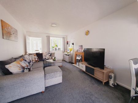 3 bedroom detached house to rent - Photo 2