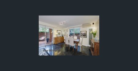 Comfortable Family Home in Convenient Location - Photo 4