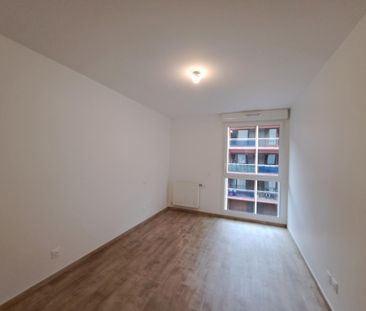 Location Appartement 2 pièces 45m² THONON LES BAINS 74200 - Photo 5