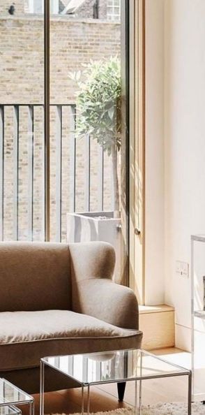 Weymouth Mews, Marylebone, London, W1G - Photo 1