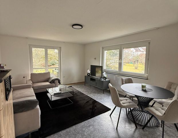 2-Zimmerwohnung mit Wlan, Tv, Küche, Bad/WC, Waschmaschine, Trockner, Garagenstellplatz und Fahrradabstellplatz - Photo 1