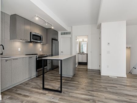 For Lease - 30 Ed Clark Gardens Unit# TH4, Toronto, Ontario - Photo 2