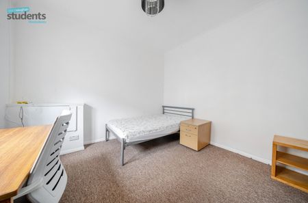 4 bedroom terraced house to rent - Photo 3