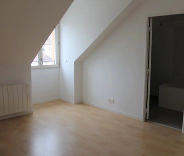 Location Appartement 2 pièces 45m² COULOMMIERS 77120 - Photo 2