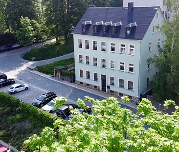 Großzügige 2-Raum-Wohnung - sehr zentral, direkt am Busbahnhof - Annaberg-Buchholz! - Photo 2