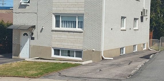 2 C.c. Près De Tous Les Services - Photo 2