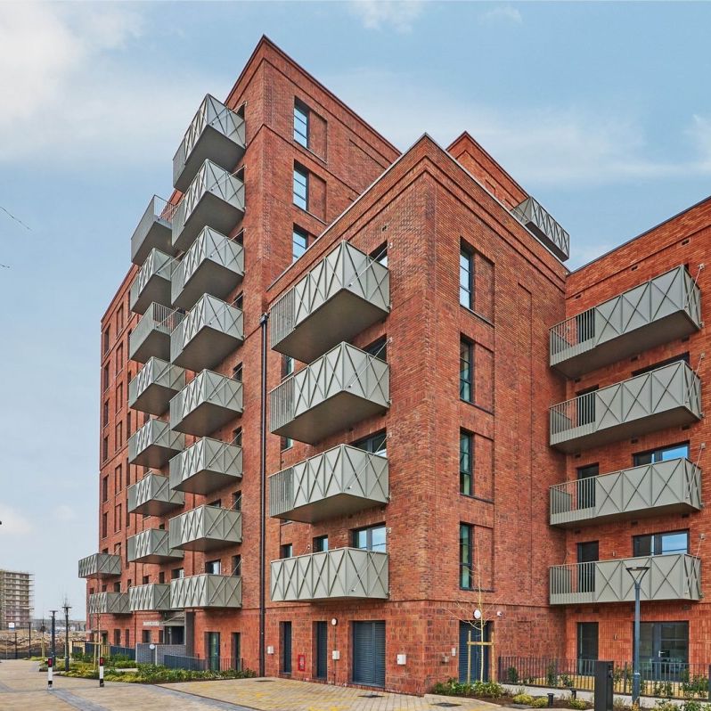 New Road, Dagenham, RM9 - Photo 1