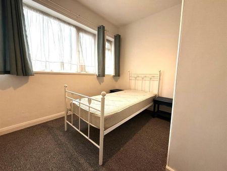 2 bedroom detached bungalow to rent - Photo 4