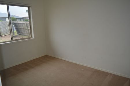 1 Balonne Drive, Glenvale - Photo 4