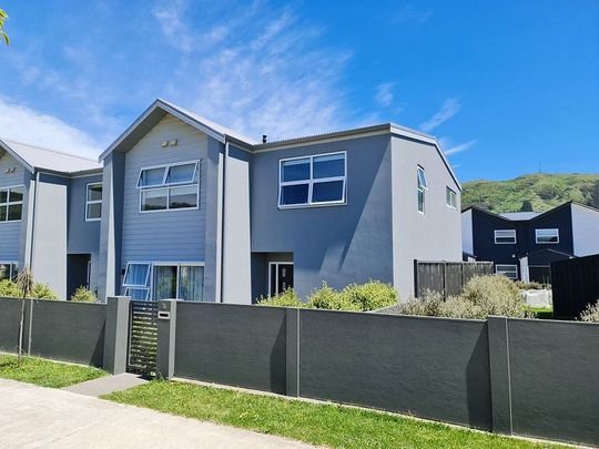 1 Week Free Rent - Photo 1
