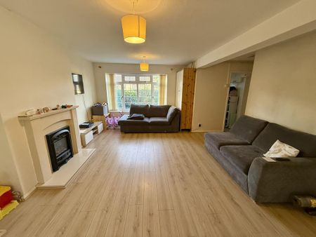 4 bedroom terraced house to rent - Photo 2