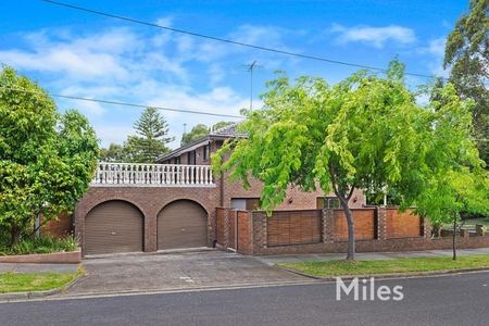 13 Menzie Grove, Eaglemont - Photo 2