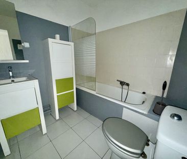 Location Appartement 2 pièces 31m² HYERES 83400 - Photo 5