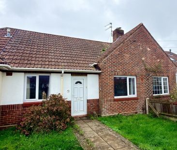 2 bedroom semi-detached bungalow to rent - Photo 4