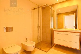 Apartamento T1+1 em Setúbal