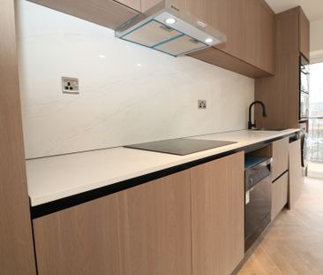 Lyons Court, Dorking, RH4 - Photo 4