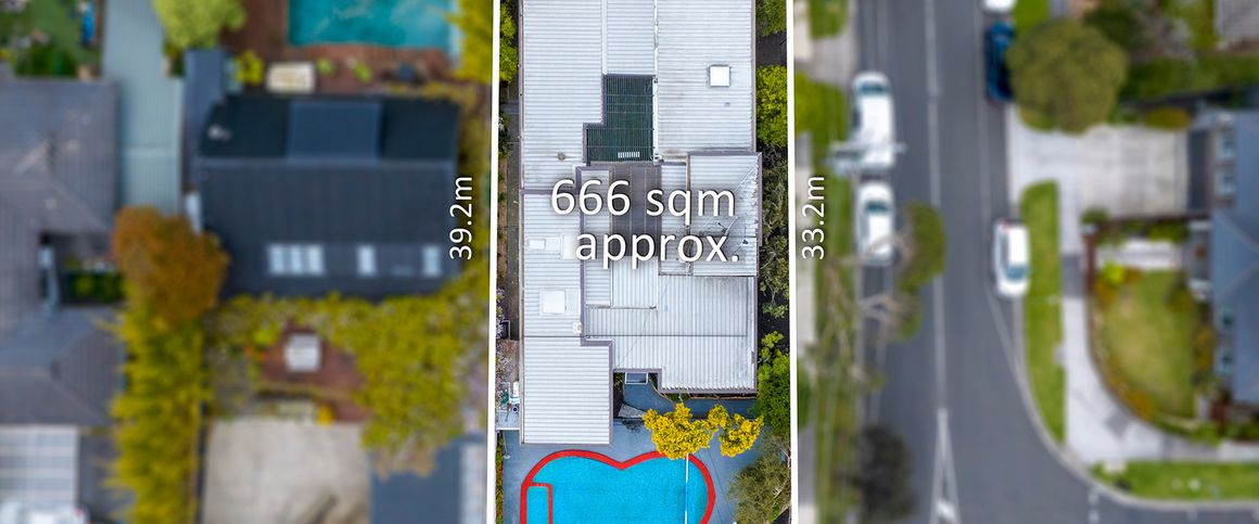 Stunning Family Home in Glen Waverley - Photo 1