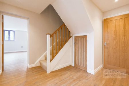 4 Bedroom Apartment on George Street, Whalley - Photo 3