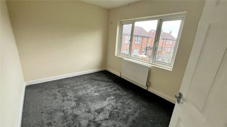 Third Avenue, Liversedge, West Yorkshire, WF15 - Photo 2